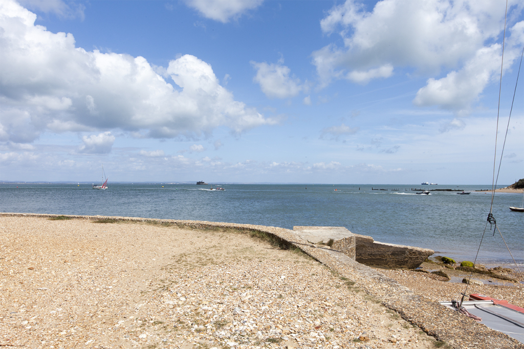 Harbour View Beach House. Coastal, beachside rental accommodation in St Helen's, Isle of Wight